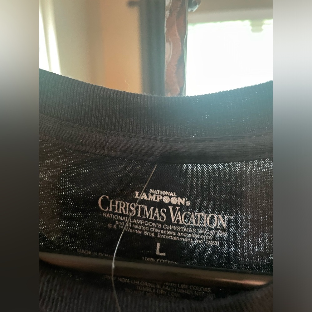 National Lampoons Christmas Vacation large nwt - Picture 2 of 2